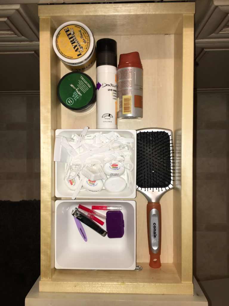 organized-bathroom-cabinets