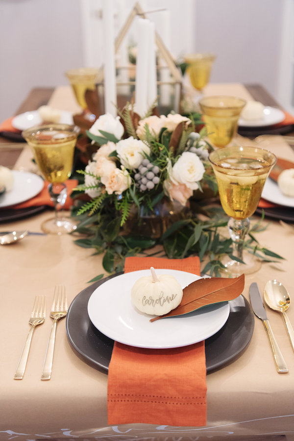 thanksgiving-fall-tablescapes
