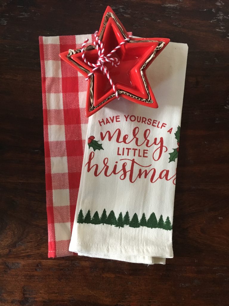 nesting-stars-dish-towels-christmas-hostess-gift