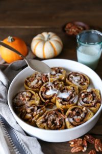 gluten-free-pumpkin-cinnamon-rolls