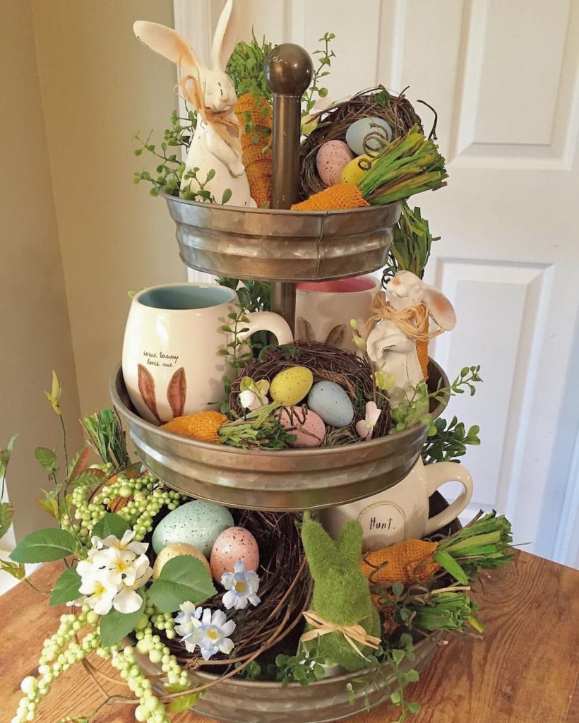 easter-styled-tier-tray