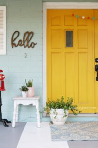 colorful-front-porch-decor