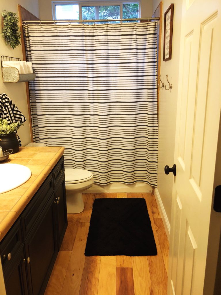 guest-bathroom-makeover