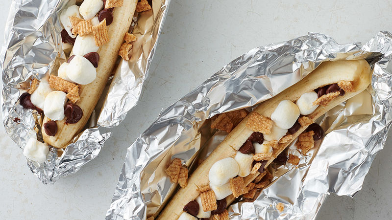 grilled-chocolate-bananas-in-foil