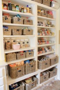 organized-pantry