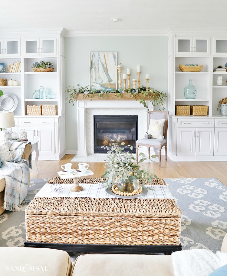 Coastal-Fall-Family-Room-Tour